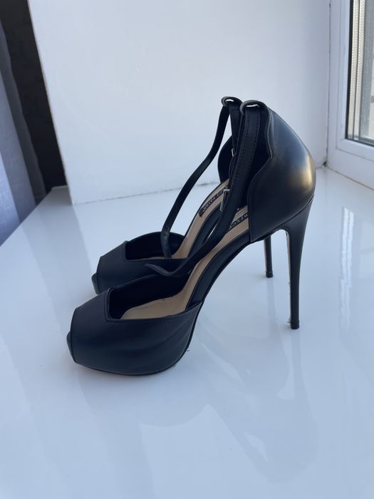 Продам новые туфли