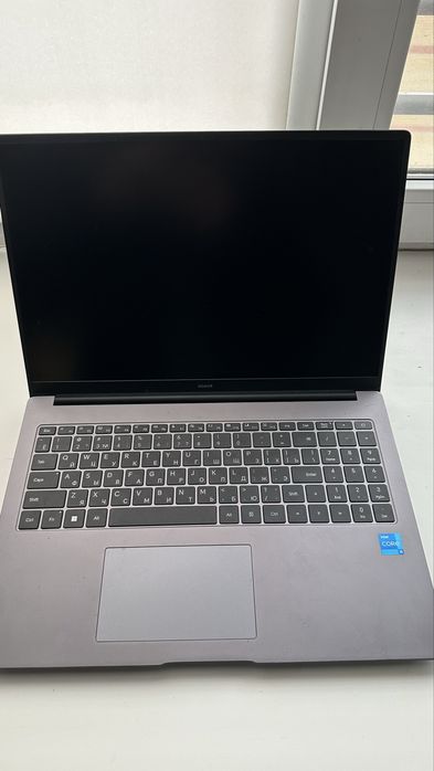 Продам HONOR MagicBook X16
