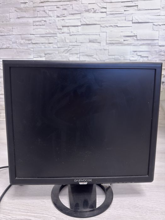 Sistem PC Retro Fujitsu Siemens + Monitor Daewoo (Funcțional)