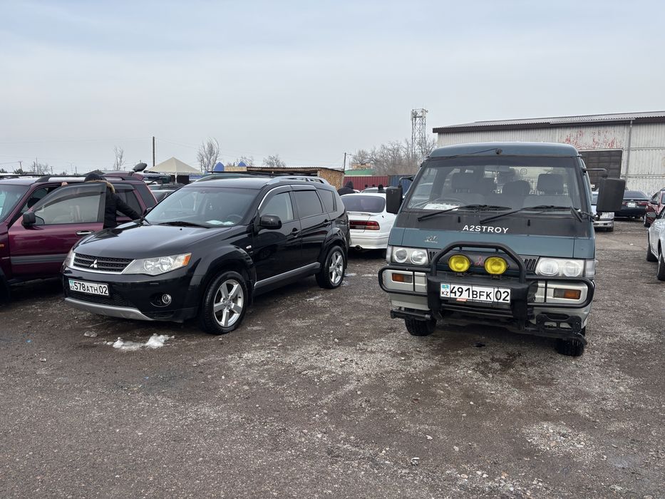 Машина. Автомобиль. Делика.