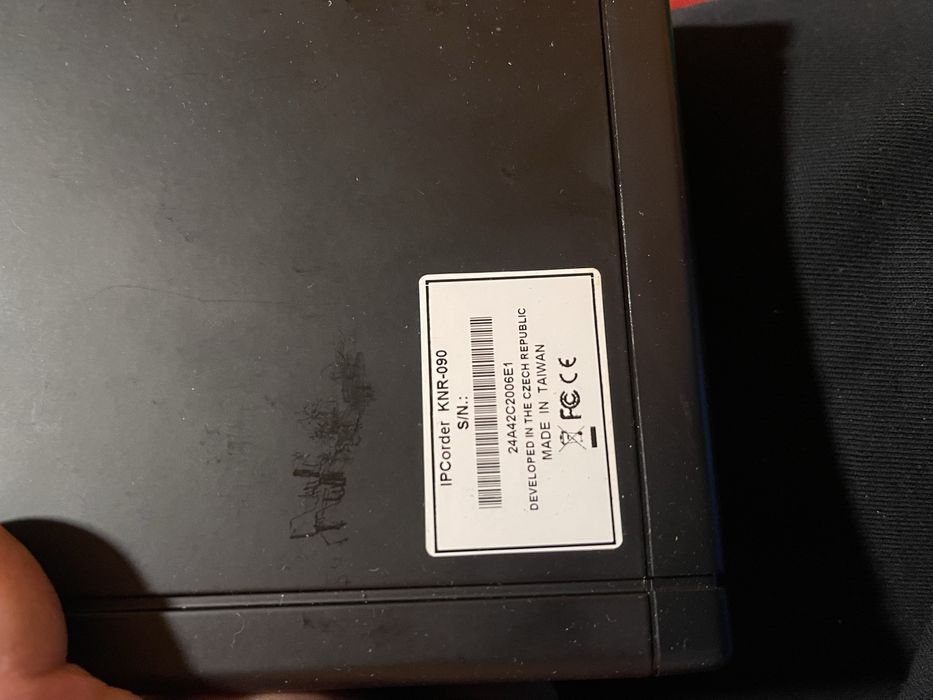 4 канален IP видеорекордер Koukaam KNR-090  чисто нов