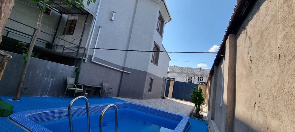 Продам коттедж дом в городе