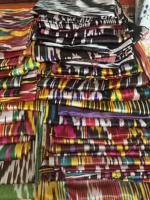 Продается АТЛАС и Грибдишин, платки мотерал отрезы 1-2-3 метров