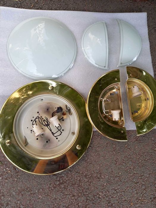 Три абажура за коридор