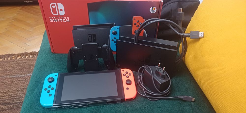 Nintendo Switch cu accesorii