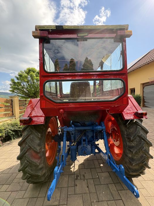 Schimb unul dintre cele două tractoare cu ATV