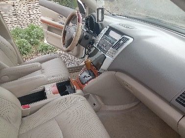 Продам лексус в хоршем состоянии