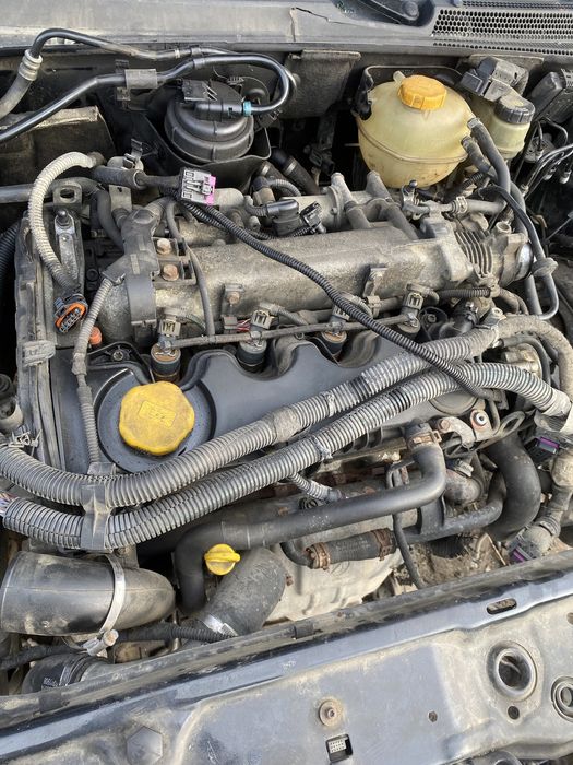 Injector vectra c astra h zafira b 1.9 120 cp z19dt