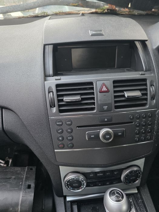 Оправление командер с навигация за мерцедес w204