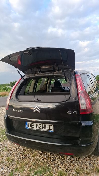 Vând Citroën C4 Picasso