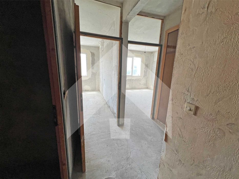 Продава се Четиристаен апартамент в Нови пазар - 113 кв.м за 451 €/кв.м - Снимка #12