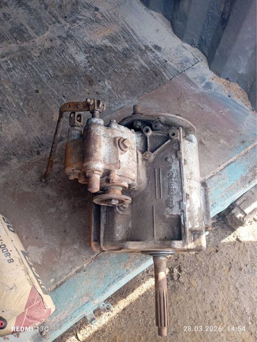 Продам коробку с раздаткой на зил