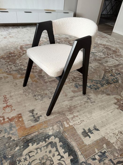 Продам стулья деревянные