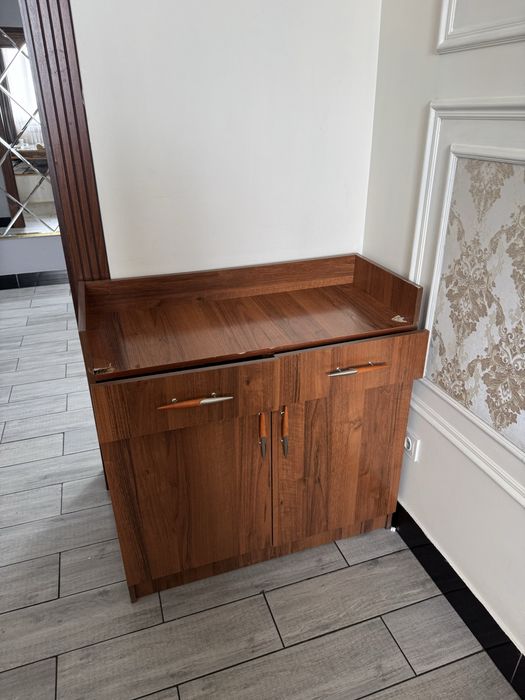 Продаеться шкафы