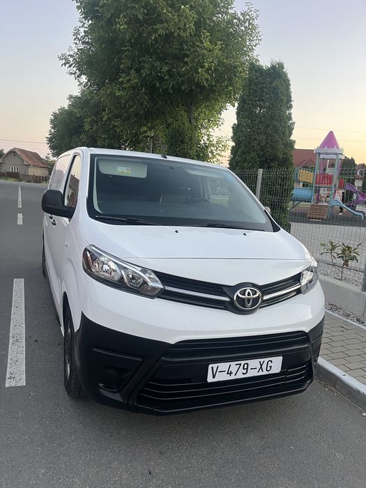 TOYOTA Proace
