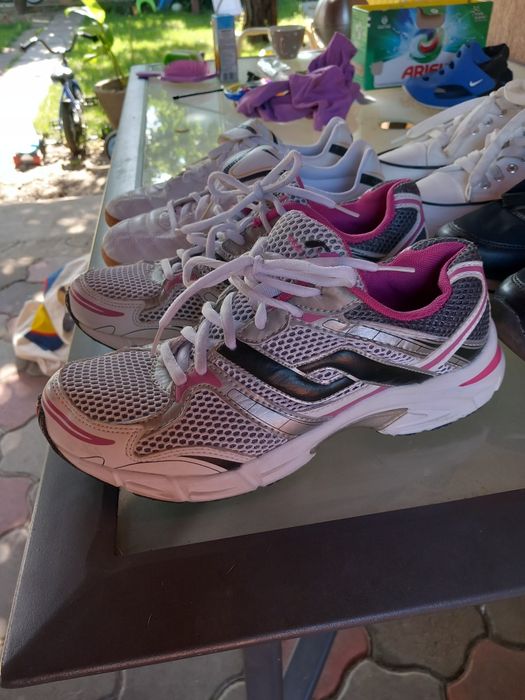 Adidasi femei 38 foarte puțin purtati