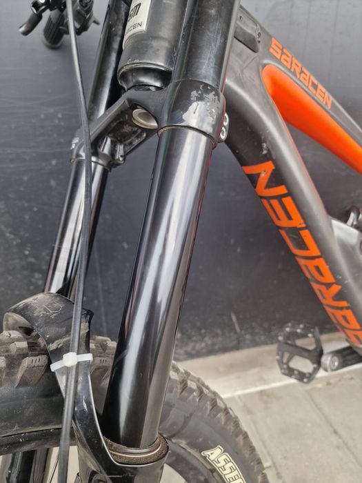 Downhill колело Saracen myst 2017