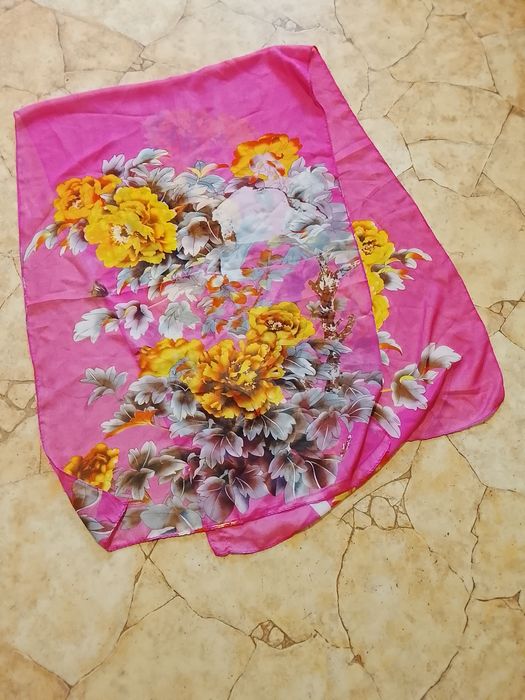 Кепки, платки ,шапки