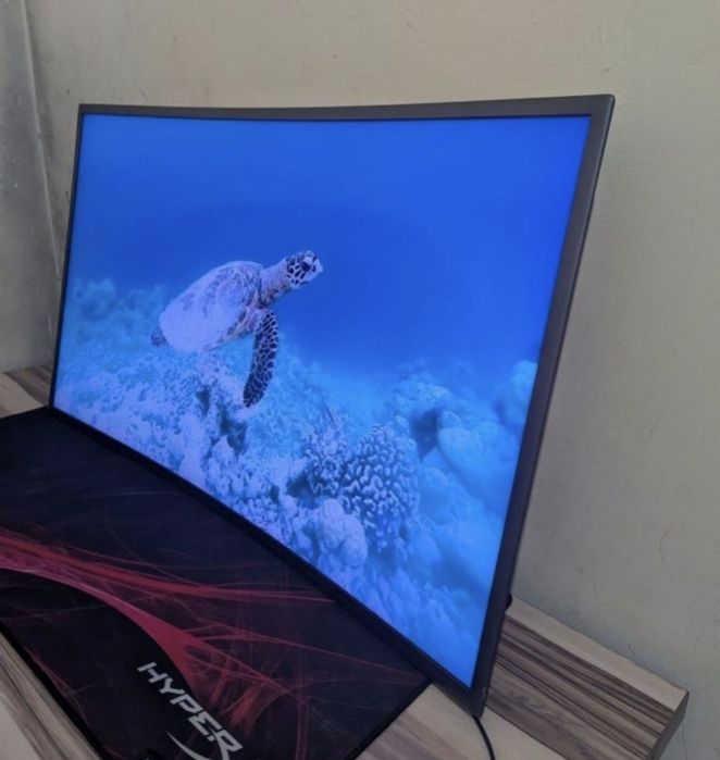 Samsung Ultra HD Изогнутый Smart Tv