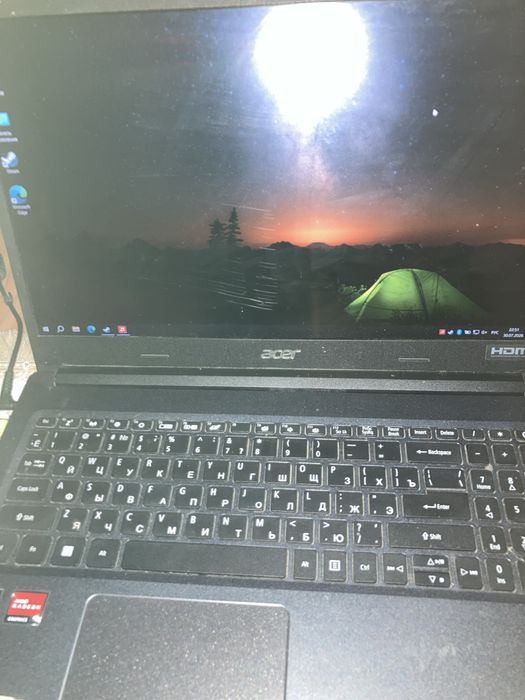 Ноутбук Acer.