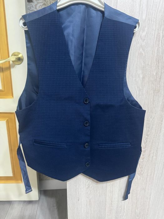 Мужской брючный костюм