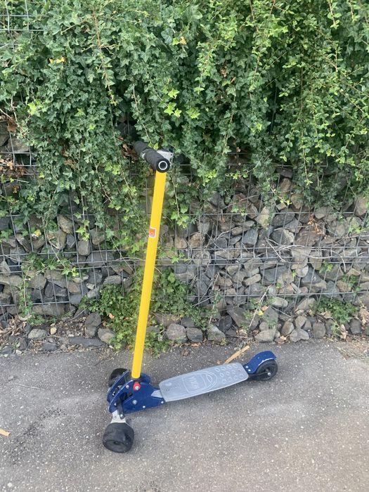 Vând Trotineta Cilo cu 3 Roti (Nokia)