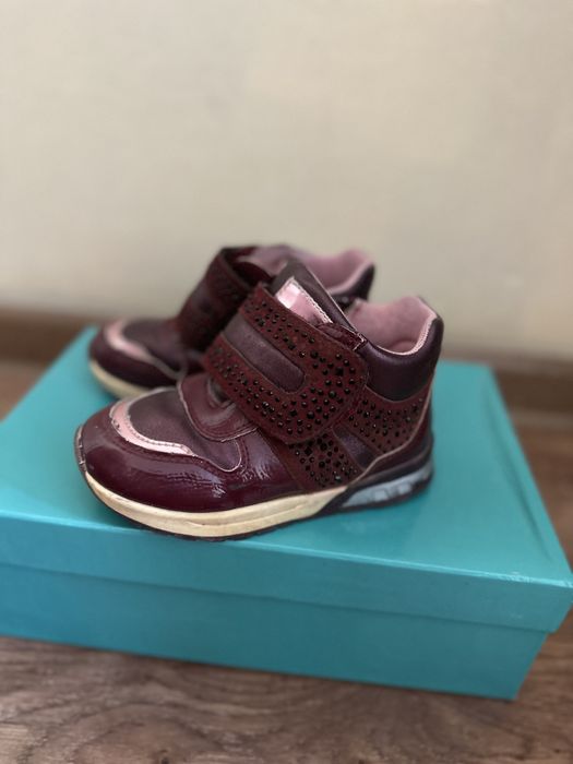 Детские обуви для девочек