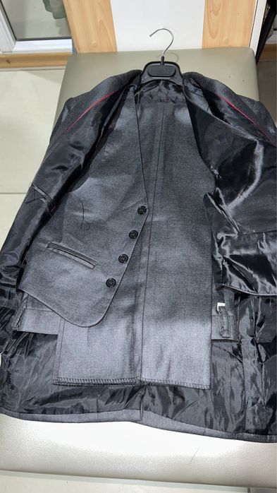 Костюм детский сатылады новый