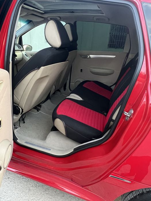 Mercedes Bens  B 200