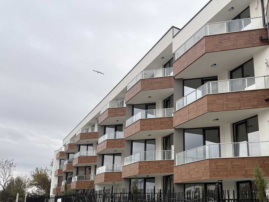 Продава се Двустаен апартамент в Бургас, Център - 68 кв.м за 1868 €/кв.м - Снимка #4
