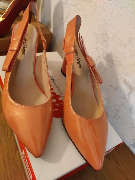 Продам туфли женские