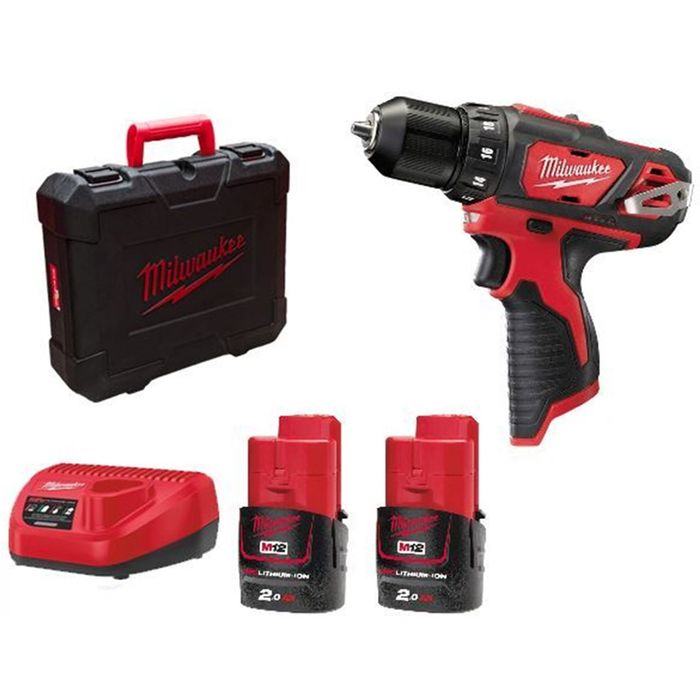 Аккумуляторная дрель-шуруповерт Milwaukee M12 BDD-202С
