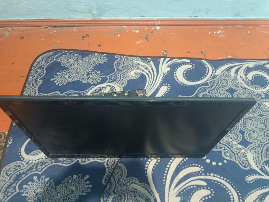 Телевизор 18000 теңге