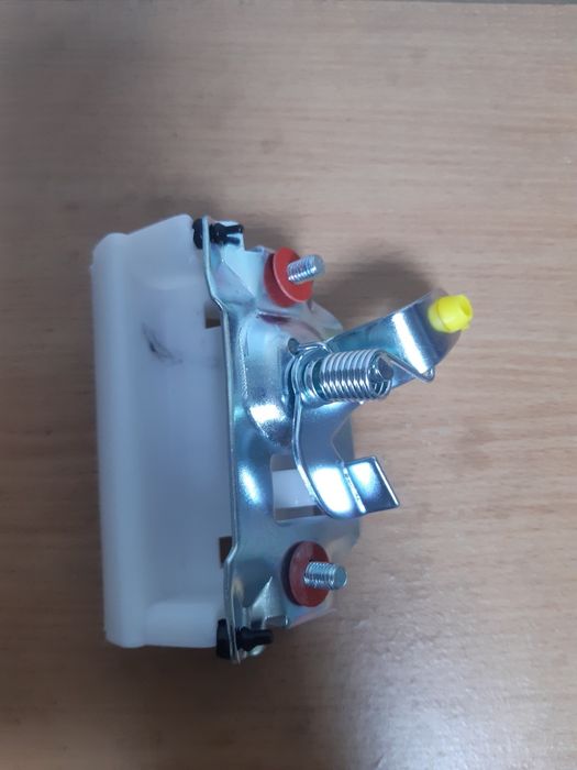 Ручка багажника паджеро2