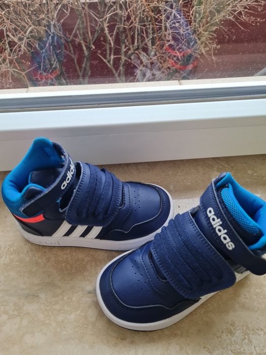 Adidasi gheată Adidas
