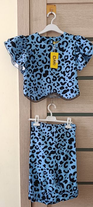 Костюм для девочки, девушки ткань очень приятная