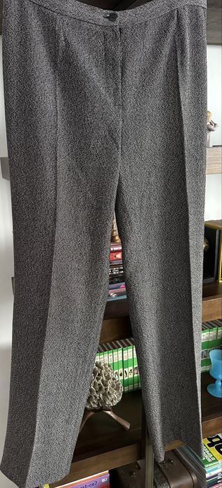 Costum cu pantaloni Masura M