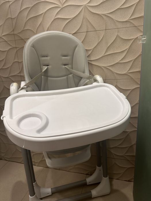 Scaun bebelus folosit 3 luni