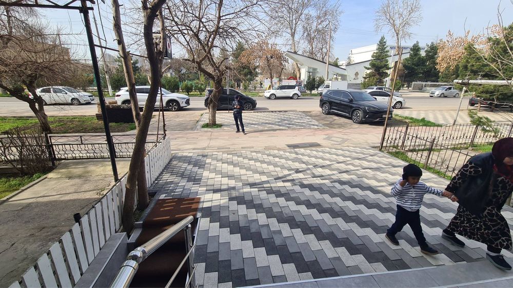 Продаётся нежилое Яшнабадский Университет "AJOU" 100м2