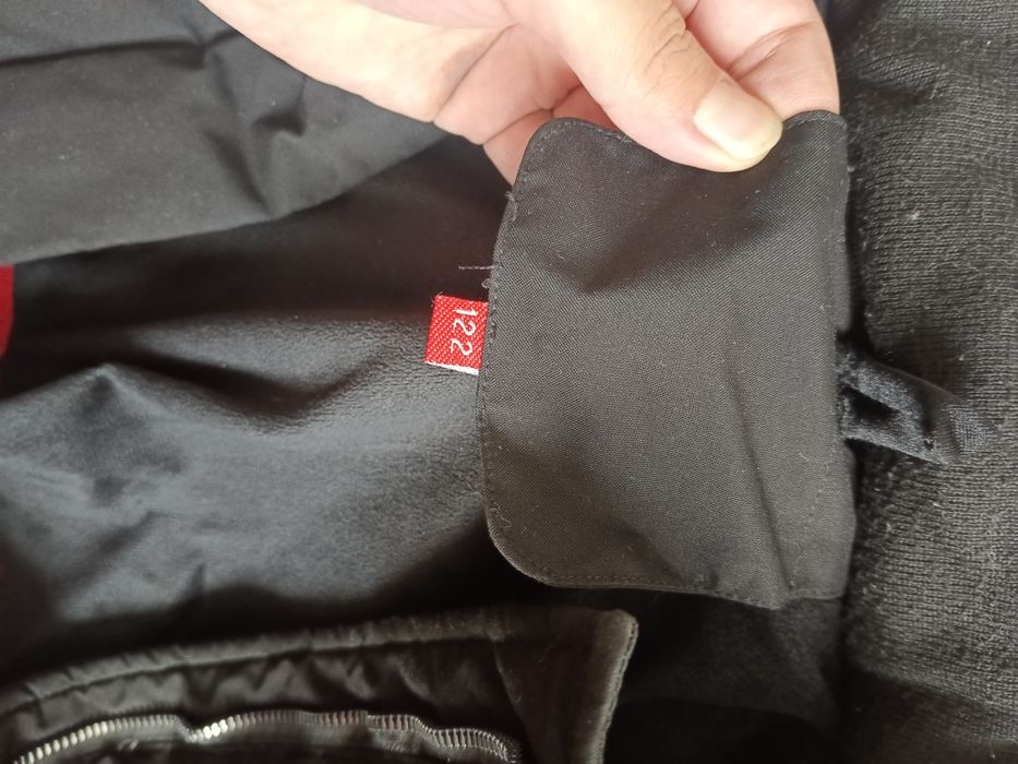 Продам зимнюю детскую куртку