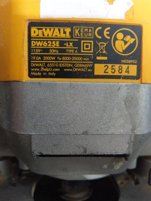 Mașina de frezat dewalt Anglia