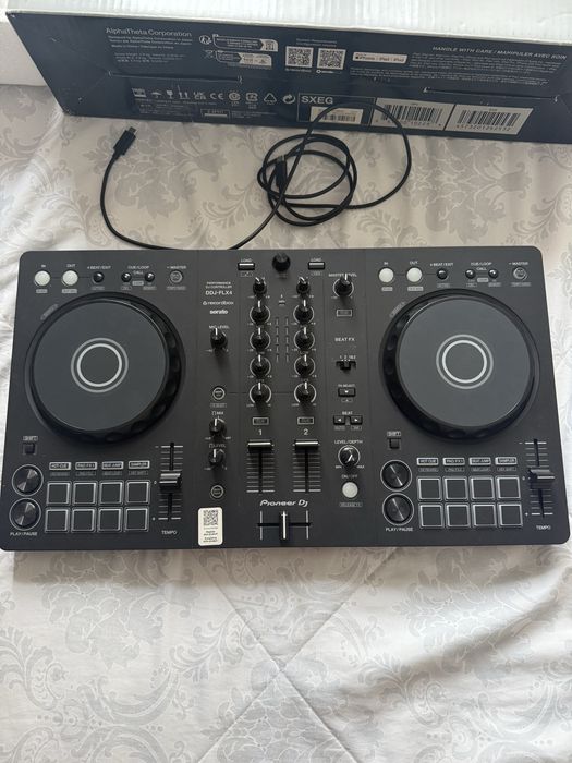 DJ конзола ddj flx 4