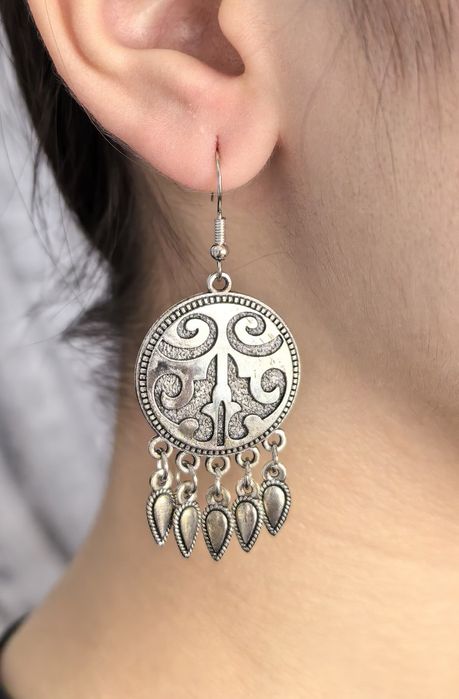 Серьги в национальном стиле