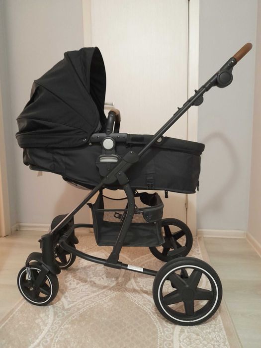 Детская коляска, как новая, продаю