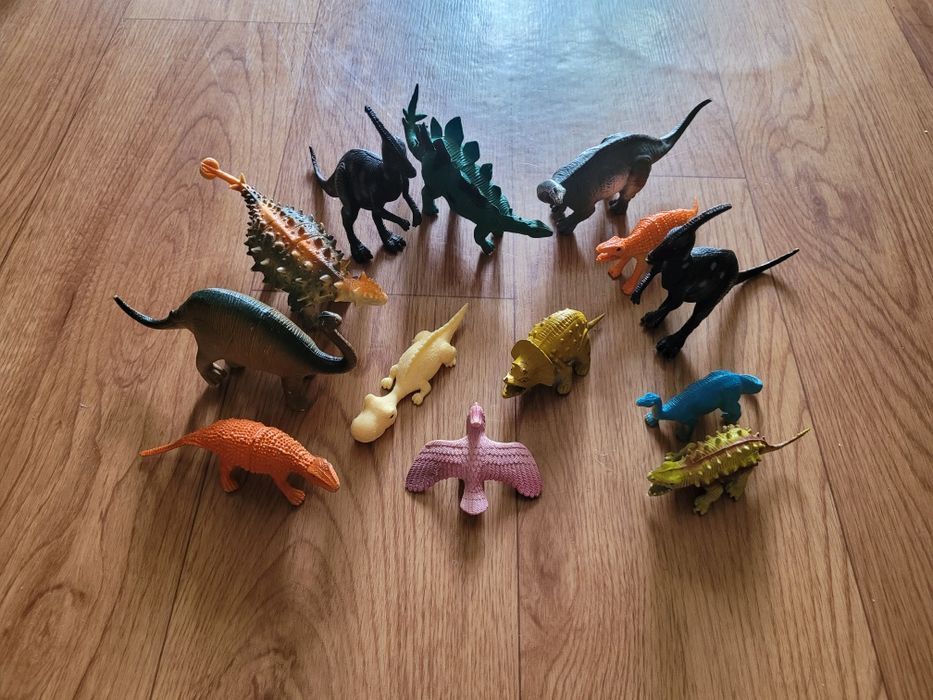 Динозавры игрушки (12 шт)