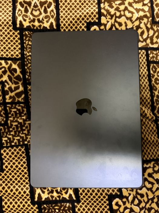 Apple Macbook 15” M3 8GB RAM 2024 256gb