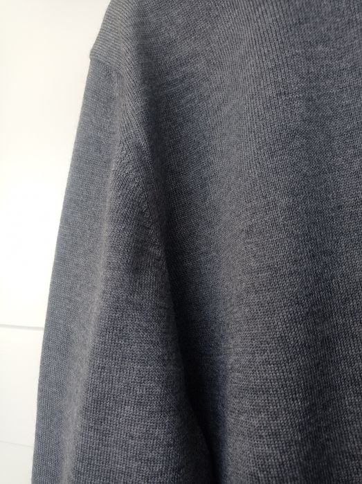 Сиво поло от вълна М