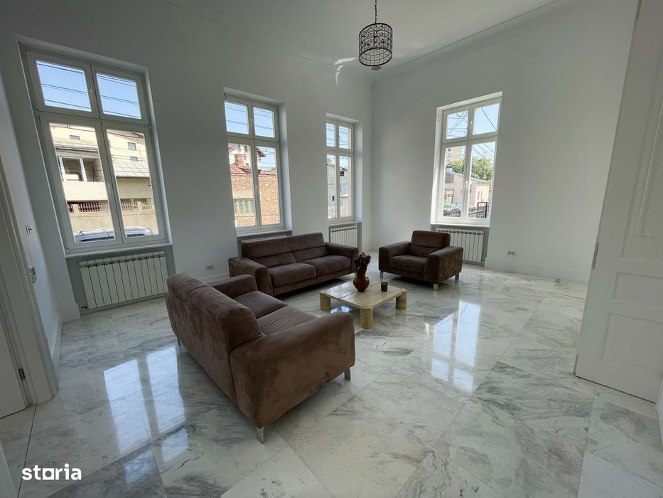 De închiriat Casa/Vila Ultracentral Comercial / Rezidențial