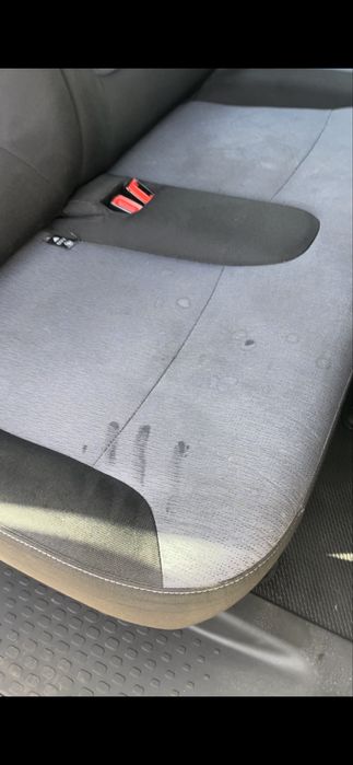 Премахване на петна и миризми от мека мебел - професионално пране на място