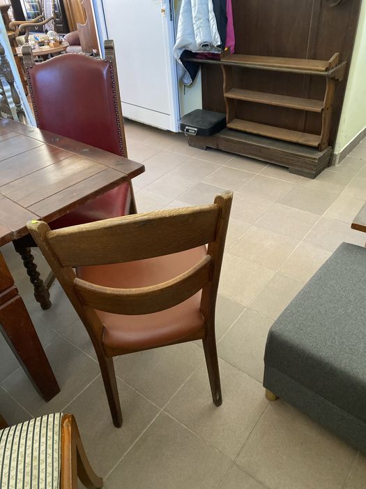 Трапезни  столове -различни!